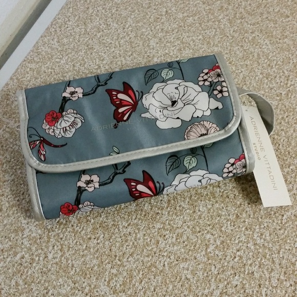 Adrienne Vittadini Floral Make Up Case - Picture 3 of 4